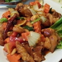 ร้านอาหารครัวเจ้าเม่น