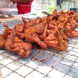 ไก่ทอดจ้า(หนองไผ่ล้อม)