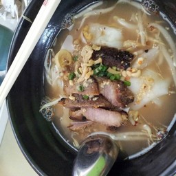 ก๋วยเตี๋ยวต้มยำหมูย่าง40บาท