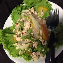 ยำวุ้นเซ็นไก่สับ