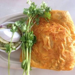 แม่แสงทิพย์ ขนมเบื้องญวณสูตรโบราณ