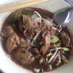 ใหญ่ไส้ตับนำ้ตก