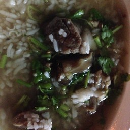 ข้าวต้มกระดูกหมูอ่อน