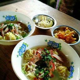 ก๋วยเตี๋ยวห่อใบตอง จ.ตาก