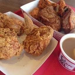 KFC เอ็นยูพลาซ่า ม.นเรศวร