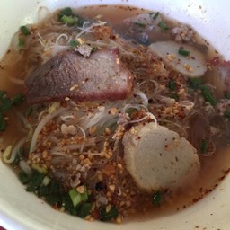 ก๋วยเตี๋ยวหมูต้มยำ