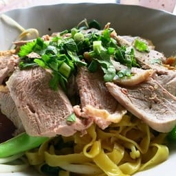 ก๋วยเตี๋ยวเป็ดลุงใจ