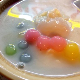 ก๋วยเตี๋ยวแยกไฟแดง MBW พัทยา