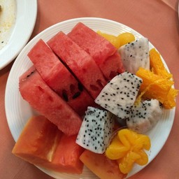 ผลไม้ + ขนมหวานไทย