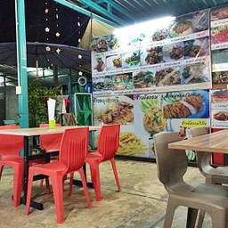 ี่นั่งแบบบ้านๆธรรมดาๆ