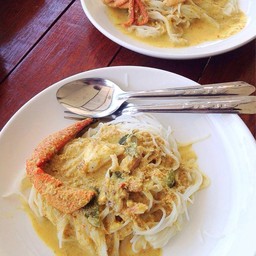 ขนมจีนน้ำยาปู