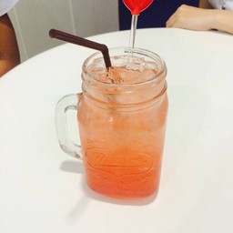 สตอเบอรี่โซดา