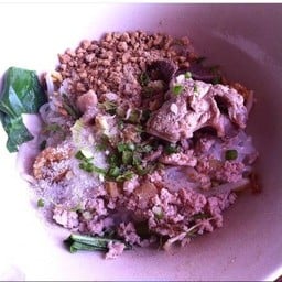 ก๋วยเตี๋ยวหมูรสแซ่บ