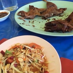 เป็ดย่าง. ส้มตำ