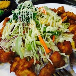สลัดไก่ 79 บาท