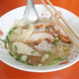 ก๋วยเตี๋ยวหมูโบราณอาแปะบักเส่ง