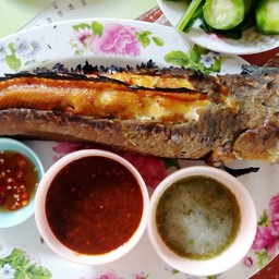 ร้านอาหารหลักชัย ปลาอบชานอ้อย