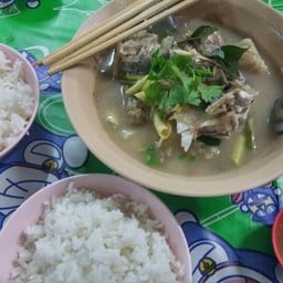 ต้มยำหัวปลา