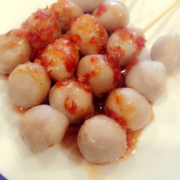 ลูกชิ้นทิพย์ โลตัสตลาด บ่อสร้าง