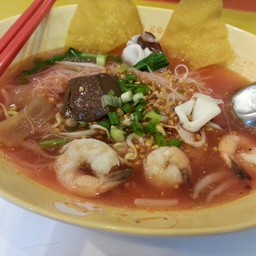 ก๋วยเตี๋ยวหมูน้ำตก - น้ำตกต้มยำ