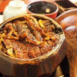 Unagi Houraiken Honten (สาขาแรก ร้อยปี)