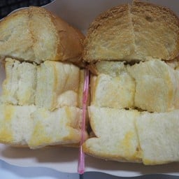 สั่งปังปิ้งเนย-น้ำตาลกลับด้วย