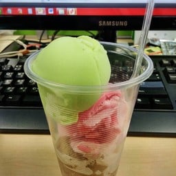 ร้านขายไอศกรีม ซอยอินทามระ 29