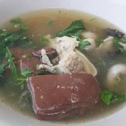ก๋วยจั๊บน้ำใส เกาเหลาเลือดหมูใบยา