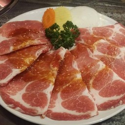ชุดหมู