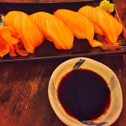 ซูชิแซลมอน