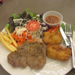 หมูเบงกอลกับไก่ทอด น้ำจิ้มเด็ด