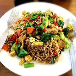 ม่วนใจ๋