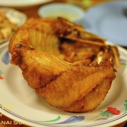 ปลากระพงทอดน้ำปลา (350บาท)