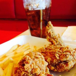 KFC เซ็นทรัลพลาซาพิษณุโลก ชั้น1