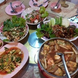 สวนอาหารปรีดา