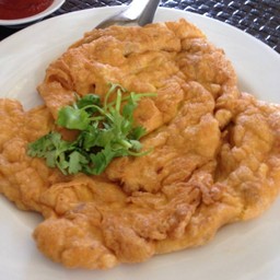 ไข่เจียวหมูสับกรอบมาก