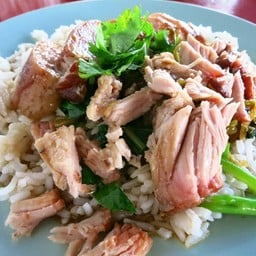 วิไล ข้าวขาหมู