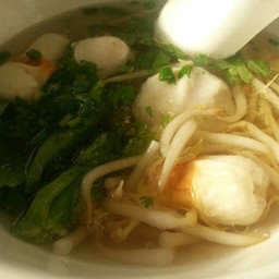 เกาเหลาลูกชิ้นปลา