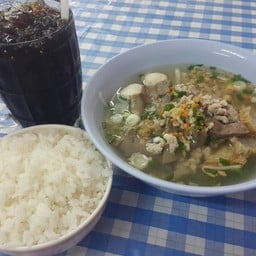 ก๋วยเตี๋ยวหมูอุทัย