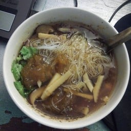 กระเพาะปลาน้ำแดง