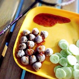 ลูกชิ้นทิพย์ สนามแบดมินตันบางนา 26