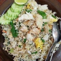 ข้าวผัดปู