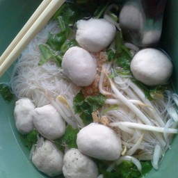 ก๋วยเตี๋ยวลูกชิ้นสะพานนนท์ บางใหญ่
