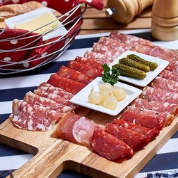 "Heritage Selected Cold Cut Platter" 