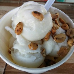 เปี๊ยก ไอศกรีม
