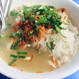 ก๋วยจั๊บญวน ตลาดลาดปลาเค้า