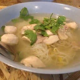 ก๋วยเตี๋ยวไก่ ก๋วยเตี๋ยวหมู