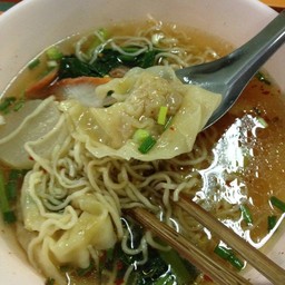 เกี๊ยวกุ้งชิ้นโต
