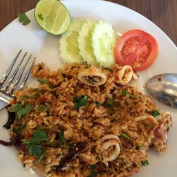 ข้าวผัดต้มยำ