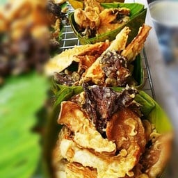 ข้าวมันไก่ตี๋โต